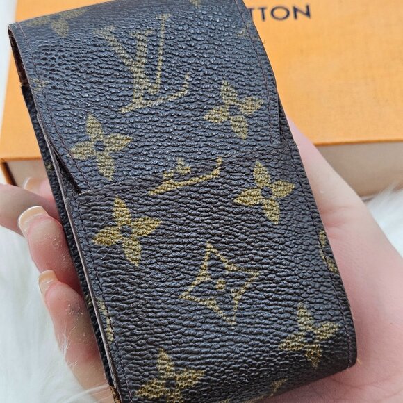 LV Monogram Accessory Case - Picture 1 of 9